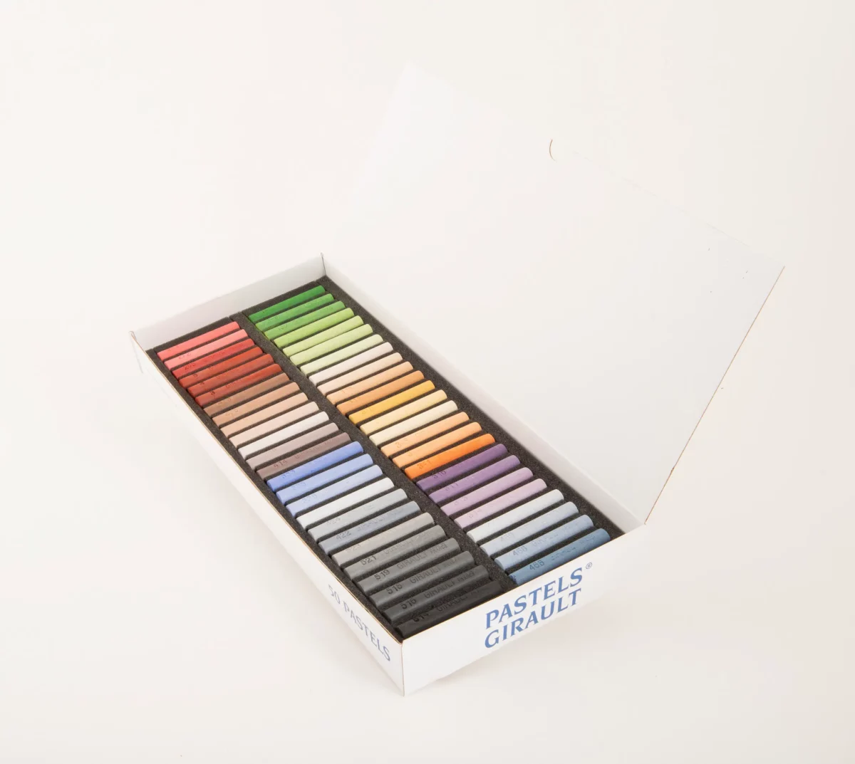 50 couleurs composant l'Harmonie complément 2 présentées en étui cartonné